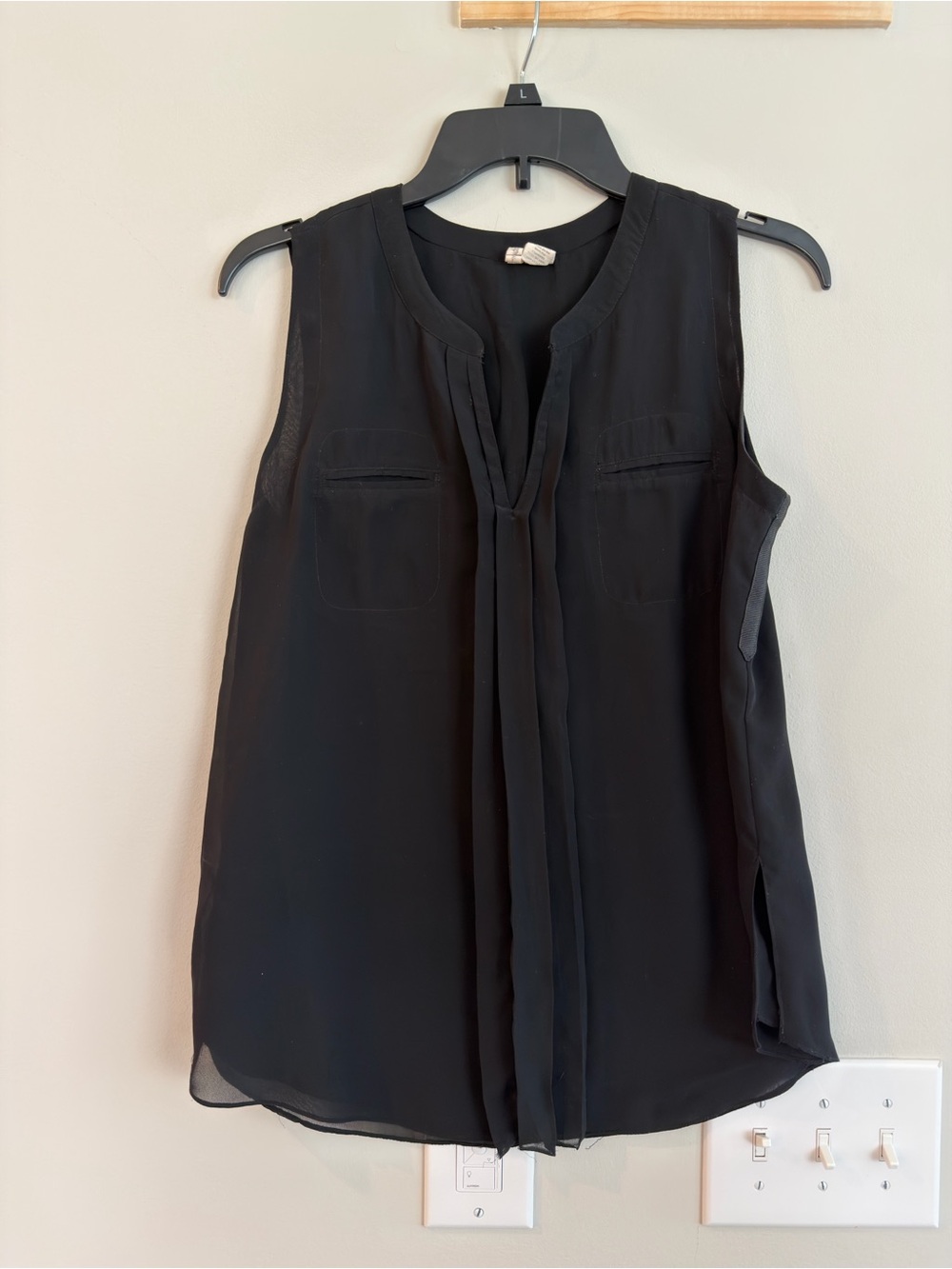 Japna Black Sleeveless Tie-Neck Camisole